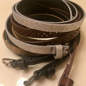 ⚜️5 Med/Lg Women’s belts⚜️